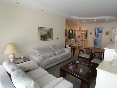 Apartamento à venda em Santo Amaro com 138 m², 3 quartos, 1 suíte, 2 vagas