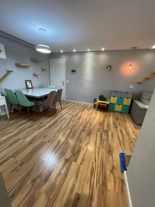 Apartamento à venda em Vila Augusta com 96 m², 3 quartos, 1 suíte, 2 vagas