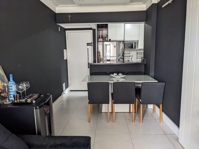 Apartamento à venda em Vila Galvão com 55 m², 2 quartos, 1 suíte, 1 vaga