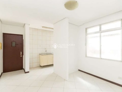 Apartamento com 1 quarto para alugar na Rua Coronel Fernando Machado, 1014, Centro Histórico, Porto Alegre, 40 m2 por R$ 1.200
