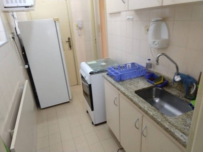 Apartamento com 2 Quartos e 2 banheiros à Venda, 55 m² por R$ 350.000