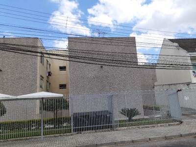 Apartamento térreo com 2 quartos para alugar no Bairro Portão - Curitiba/PR