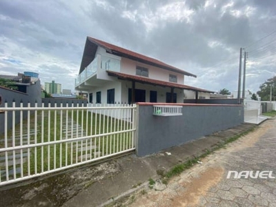 Casa para alugar, 154 m² por R$ 3.788,04/mês - Centro - Navegantes/SC