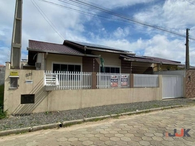 Casa com 3 dormitórios, 137 m² - venda por R$ 850.000,00 ou aluguel por R$ 2.900,00/mês - Itacolomi - Balneário Piçarras/SC