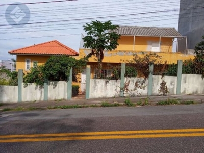 Casa com 3 quartos à venda na rua paula ramos, 396, capoeiras, florianópolis por r$ 690.000