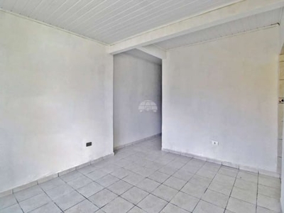 Casa com 3 quartos para alugar na Rua Rio Madeira, 360, Weissópolis, Pinhais, 50 m2 por R$ 1.100