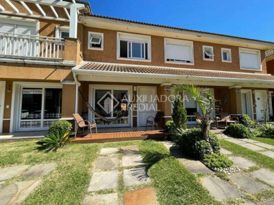 Casa em condomínio fechado com 3 quartos à venda na Não Me Toque, 100, Centro, Imbé, 119 m2 por R$ 530.000