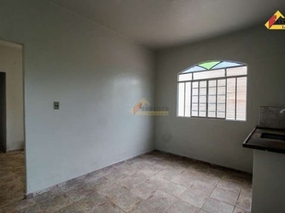 Casa para aluguel, 2 quartos, 1 vaga, São Roque - Divinópolis/MG