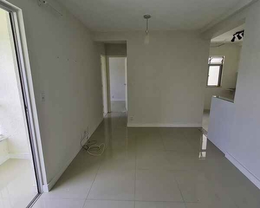 Excelente Apartamento 2/4, sendo 1 suíte, em condomínio com total infra, Reserva Parque, A