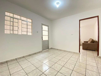 Sobrado com 4 dormitórios para alugar, 200 m² por R$ 3.000,00/mês - Itaquera - São Paulo/SP