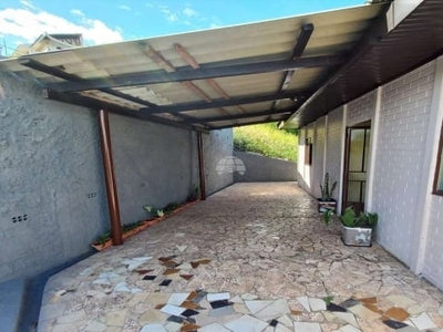 Casa com 2 quartos para alugar na travessa guilherme granzotto, 50, centro, pato branco, 60 m2 por r$ 1.300