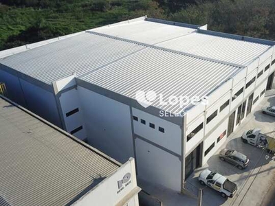 Galpão Industrial Novo 2.500 m² em Condomínio Valinhos - Localização Privilegiada