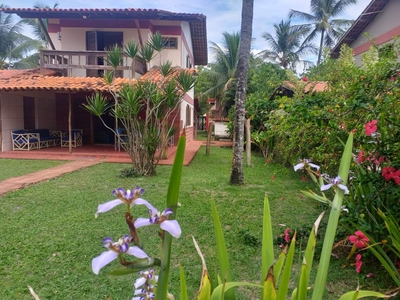 Ilhéus Casa pé na areia com 3/4 área verde piscina natural conforto e tranquilidade.