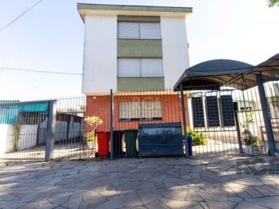 Imobiliária orientta aluga na rua rocio, jk todo em parquet, living 2 ambientes, cozinha e banheiro separados. imóvel muito arejado e ensolarado. prédio pequeno, localizado no 3º andar sem elevador.