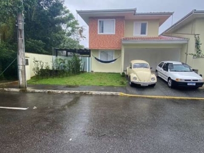 Sobrado à venda no bairro bom retiro - joinville/sc