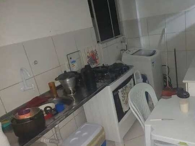 Vende-se uma casa ? com garagem