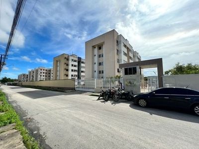 Apartamento com 2 dormitórios para alugar, 47 m² por R$ 1.030/mês - Tabapuá - Caucaia/CE