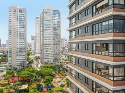 Apartamento com 3 quartos à venda, 117.0m²