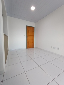 Apartamento com 70 metros, com 2 quartos sendo 1 suite em Mussurunga I - Salvador - Bahia