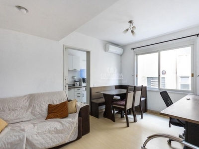 Apartamento para aluguel, 2 quartos, Santana - Porto Alegre/RS