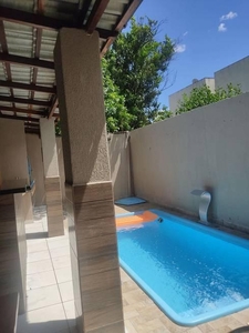 Casa com 2 quartos à venda, 175.0m²