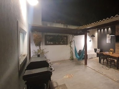 Casa na Granja c/ 3qts, send 1suíte, 3brs, 2vgs, amrs plnjds, split, vrnd/quintl, blindx