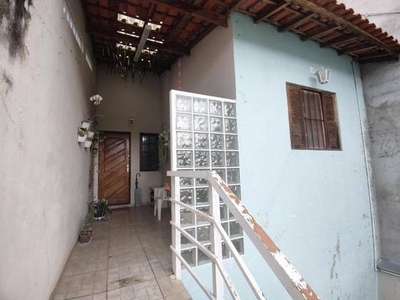 Casa para venda possui 110 metros quadrados com 3 quartos em Itapuã - Salvador - BA