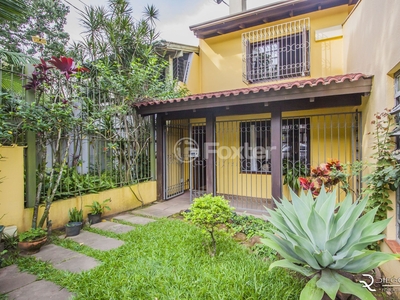 Casa 3 dorms à venda Rua Carlos Huber, Três Figueiras - Porto Alegre