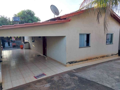 Casa com 3 quartos à venda no bairro Parque Eldorado Oeste, 360m²