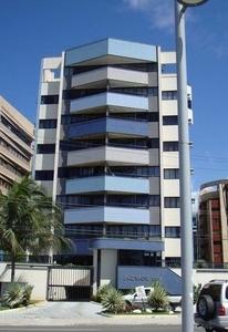 Cobertura para venda possui 97 metros quadrados com 3 quartos em Jatiúca - Maceió - AL