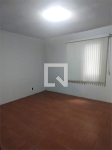 CASA com 2 dormitórios e 1 garagem