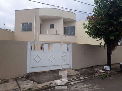 Casa em Vila Yolanda Costa e Silva, Sumaré/SP de 85m² 2 quartos à venda por R$ 328.000,00