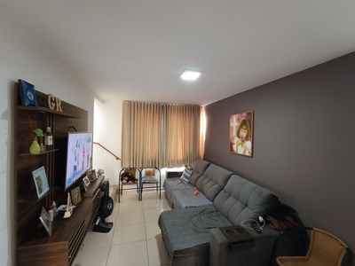 Casa em Xangri-Lá, Contagem/MG de 105m² 2 quartos à venda por R$ 274.000,00
