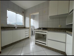 Apartamento no Bairro Velha em Blumenau com 3 Dormitórios (1 suíte) e 110 m²