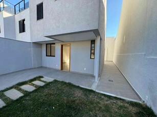 Casa com 3 quartos à venda no bairro Planalto, 130m²