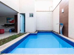Casa com 5 quartos à venda no bairro Setor Bueno