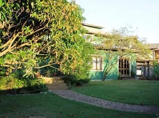 Excelente casa com ótima localização no bairro Rio Tavares, em Florianópolis