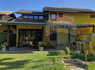 Vendo Casa 140m², 4 Quartos Em Vargem Grande - Rio De Janeiro