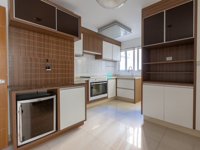 Apartamento em Região do Lago, Cascavel/PR de 129m² 3 quartos à venda por R$ 799.000,00