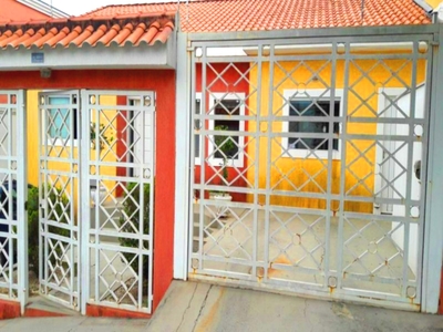 Casa em Jardim Karolyne, Votorantim/SP de 300m² 4 quartos à venda por R$ 490.400,00
