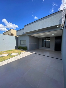Casa em Moinho dos Ventos, Goiânia/GO de 134m² 3 quartos à venda por R$ 749.000,00