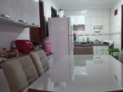 Casa em Novo Aarão Reis, Belo Horizonte/MG de 200m² 3 quartos à venda por R$ 189.000,00