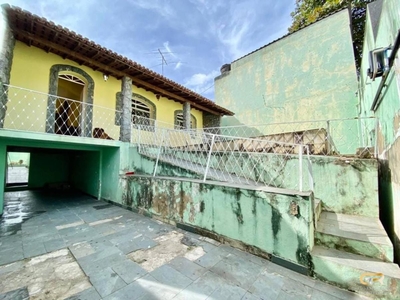Casa em Universitário, Belo Horizonte/MG de 10m² 3 quartos à venda por R$ 699.000,00