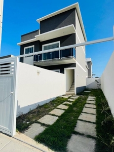 Cobertura em Verdes Mares, Rio das Ostras/RJ de 120m² 3 quartos à venda por R$ 319.000,00