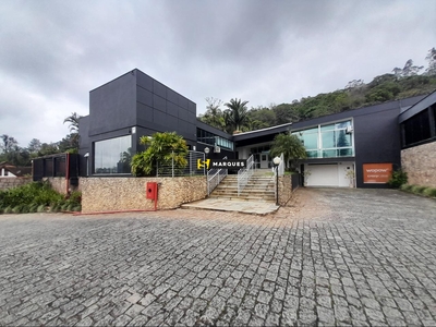 Sala em Boa Vista, Joinville/SC de 71m² para locação R$ 2.600,00/mes