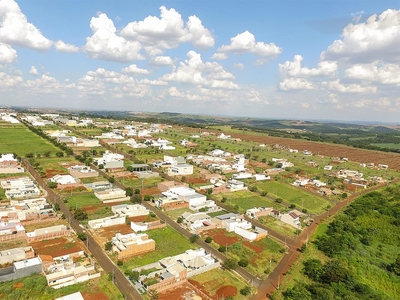 Terreno em Zona 02, Maringá/PR de 400m² à venda por R$ 57.000,00