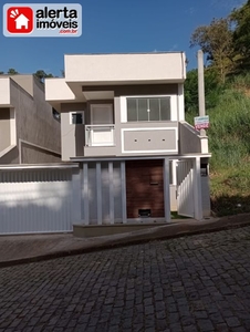 Casa em RIO BONITO RJ - Praça Cruzeiro