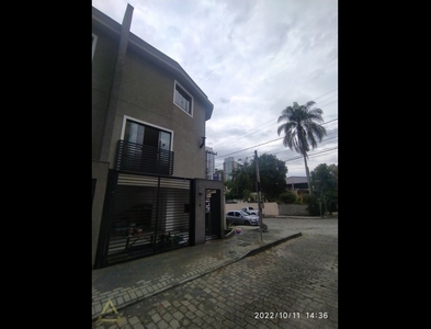 Casa no Bairro Vila Nova em Blumenau com 2 Dormitórios (2 suítes) e 100 m²