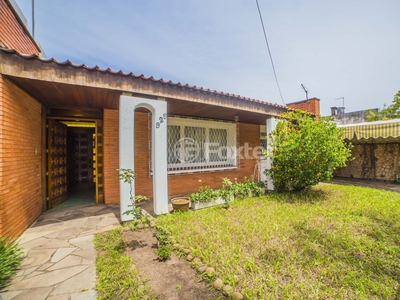 Casa 3 dorms à venda Avenida Pereira Passos, Vila Assunção - Porto Alegre