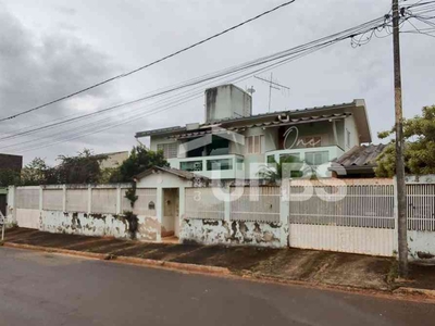 Casa com 3 quartos à venda no bairro Goiânia 02, 800m²
